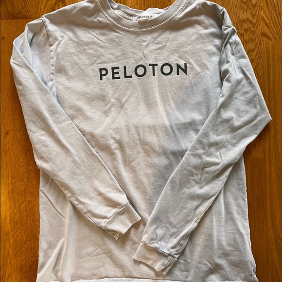 Peloton gray long sleeve tee size M - Picture 3 of 3